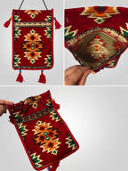 Design C - Tasche mit Langem Riemen, Nomaden-Stil, Burgunderrot, Baumwollstoff - Ezidxan